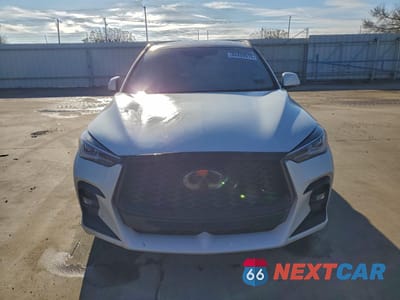 Piąte zdjęcie samochodu w środku: 2023 INFINITI QX50 SPORT VIN:3PCAJ5FA7PF121960 - miniatura