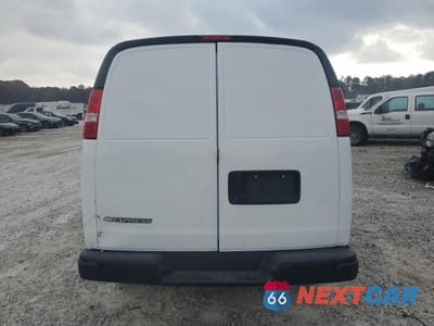 Zdjęcie 6 z 12 samochodu: 2024 CHEVROLET EXPRESS VIN:1GCWGAFP5R1165002 - miniatura