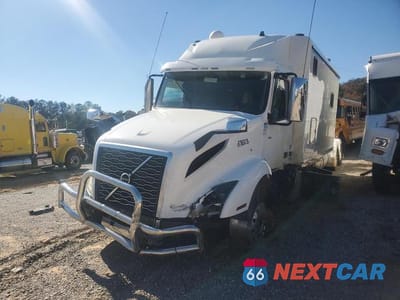 Drugie zdjęcie samochodu z przodu: 2019 VOLVO VNL SEMI TRUCK VIN:4V4NC9EJ8KN200671 - miniatura