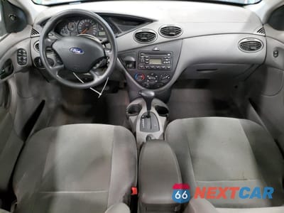 Zdjęcie 8 z 12 samochodu: 2002 FORD FOCUS SE VIN:1FAFP34PX2W136320 - miniatura