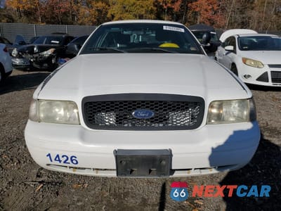 Piąte zdjęcie samochodu w środku: 2011 FORD CROWN VICTORIA POLICE INTERCEPTOR VIN:2FABP7BV5BX108582 - miniatura