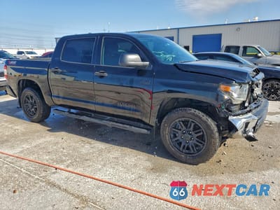 Czwarte zdjęcie samochodu z boku: 2021 TOYOTA TUNDRA CREWMAX SR5 VIN:5TFEY5F14MX296939 - miniatura