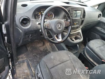 Zdjęcie 8 z 14 samochodu: 2021 MERCEDES BENZ METRIS DELIVERY VAN VIN:W1YV0CEY8M3907021 - miniatura