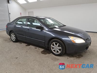 Czwarte zdjęcie samochodu z boku: 2004 HONDA ACCORD EX VIN:1HGCM665X4A068573 - miniatura