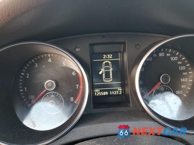Zdjęcie 9 z 14 samochodu: 2012 VOLKSWAGEN GTI VIN:WVWGD7AJ7CW227934 - miniatura