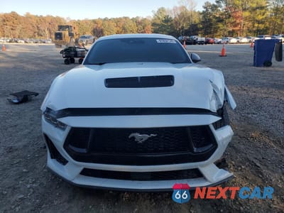 Piąte zdjęcie samochodu w środku: 2024 FORD MUSTANG GT VIN:1FA6P8CF0R5416107 - miniatura