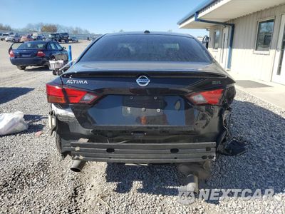 Zdjęcie 6 z 13 samochodu: 2019 NISSAN ALTIMA SR VIN:1N4BL4CVXKC122788 - miniatura