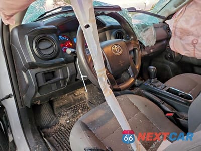 Zdjęcie 8 z 13 samochodu: 2017 TOYOTA TACOMA ACCESS CAB VIN:5TFRX5GN7HX092373 - miniatura