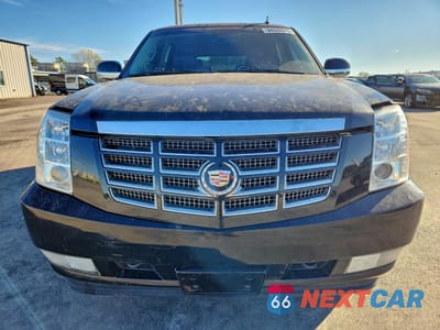 Piąte zdjęcie samochodu w środku: 2013 CADILLAC ESCALADE VIN:1GYS4AEF7DR141000 - miniatura