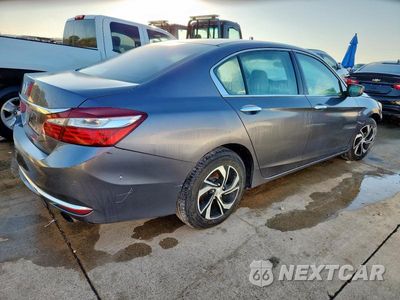 Trzecie zdjęcie samochodu z tyłu: 2017 HONDA ACCORD LX VIN:1HGCR2F34HA058054 - miniatura