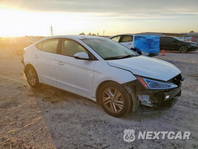 Czwarte zdjęcie samochodu z boku: 2019 HYUNDAI ELANTRA SEL VIN:5NPD84LF6KH422779 - miniatura