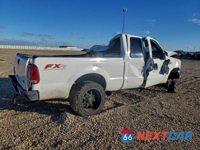Trzecie zdjęcie samochodu z tyłu: 2004 FORD F250 SUPER DUTY VIN:1FTNX21P94EB84162 - miniatura