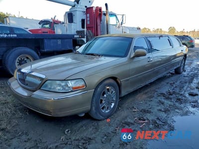 2011 LINCOLN TOWN CAR 1L1FM88W67Y614291 - główne zdjęcie licytacji z USA - miniatura