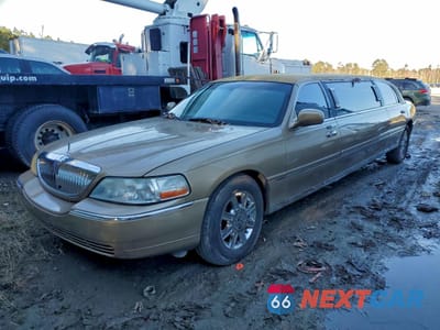 2011 LINCOLN TOWN CAR EXECUTIVE 1L1FM88W67Y614291 - główne zdjęcie licytacji z USA - miniatura
