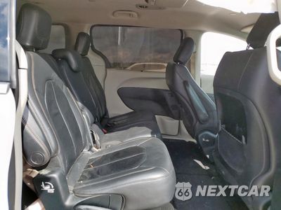 Zdjęcie 11 z 13 samochodu: 2017 CHRYSLER PACIFICA TOURING L VIN:2C4RC1BGXHR804998 - miniatura