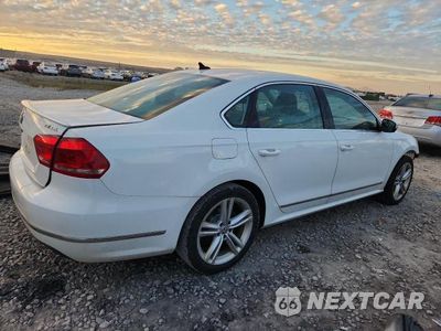 Trzecie zdjęcie samochodu z tyłu: 2013 VOLKSWAGEN PASSAT SEL VIN:1VWCN7A34DC024366 - miniatura