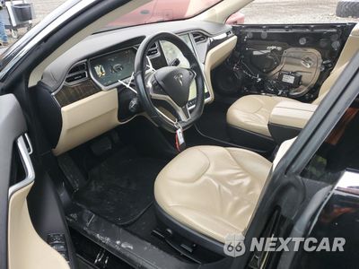Zdjęcie 8 z 13 samochodu: 2013 TESLA MODEL S VIN:5YJSA1DN7DFP12174 - miniatura