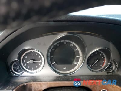 Zdjęcie 9 z 12 samochodu: 2011 MERCEDES-BENZ E 350 4MATIC VIN:WDDHF8HB7BA460085 - miniatura