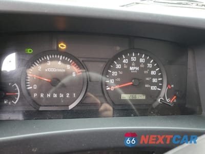 Zdjęcie 9 z 13 samochodu: 2013 ISUZU NPR HD BOX TRUCK VIN:54DC4W1B3DS801001 - miniatura