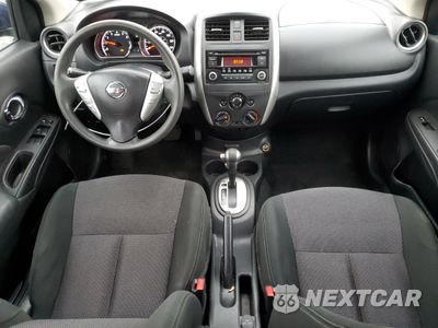 Zdjęcie 8 z 13 samochodu: 2018 NISSAN VERSA S VIN:3N1CN7AP2JL816024 - miniatura