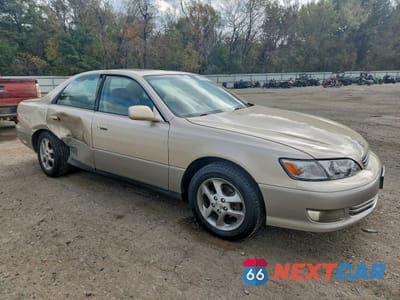 Czwarte zdjęcie samochodu z boku: 2001 LEXUS ES 300 VIN:JT8BF28G810331848 - miniatura