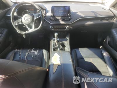 Zdjęcie 8 z 13 samochodu: 2019 NISSAN ALTIMA SR VIN:1N4BL4CVXKC122788 - miniatura