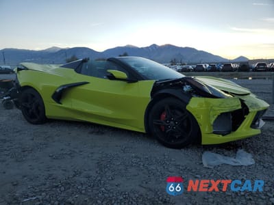 Czwarte zdjęcie samochodu z boku: 2024 CHEVROLET CORVETTE STINGRAY 1LT VIN:1G1YA3D44R5102702 - miniatura