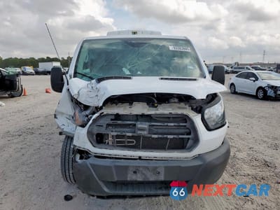 Piąte zdjęcie samochodu w środku: 2019 FORD TRANSIT T-250 - REFRIGERATED DELIVERY VAN *** PRIOR FLEET *** VIN:1FTYR2ZM1KKA38872 - miniatura