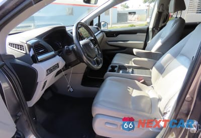 Zdjęcie 9 z 10 samochodu: 2018 HONDA ODYSSEY ELITE VIN:5FNRL6H95JB010868 - miniatura