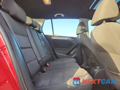 Zdjęcie 10 z 14 samochodu: 2011 VOLKSWAGEN GOLF VIN:WVWDA7AJXBW221412 - miniatura