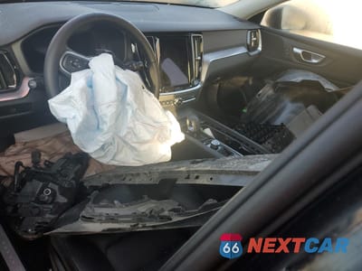 Zdjęcie 8 z 12 samochodu: 2024 VOLVO S60 CORE S60 AWD HYBRID VIN:7JRL12TK6RG323297 - miniatura