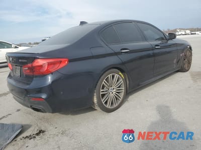 Trzecie zdjęcie samochodu z tyłu: 2018 BMW M550XI VIN:WBAJB9C50JG463806 - miniatura