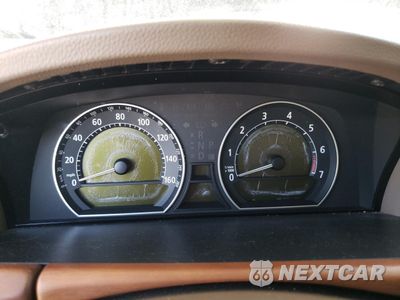 Zdjęcie 9 z 12 samochodu: 2006 BMW 750 LI VIN:WBAHN83586DT32678 - miniatura