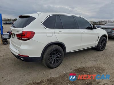 Trzecie zdjęcie samochodu z tyłu: 2017 BMW X5 XDRIVE35I VIN:5UXKR0C5XH0U51937 - miniatura