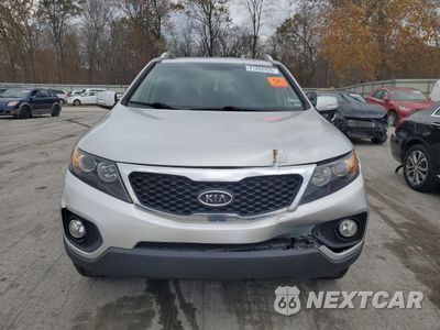 Piąte zdjęcie samochodu w środku: 2012 KIA SORENTO EX VIN:5XYKU4A28CG291446 - miniatura