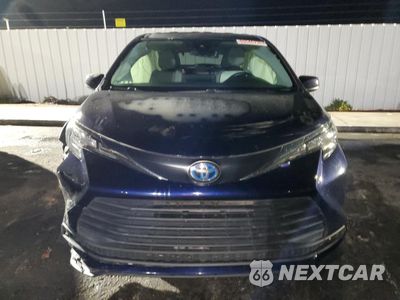 Piąte zdjęcie samochodu w środku: 2021 TOYOTA SIENNA LE VIN:5TDKRKEC9MS020912 - miniatura