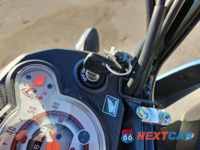 Zdjęcie 8 z 10 samochodu: 2025 HONDA NVA110 B VIN:3H1JK07F9SD102014 - miniatura