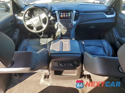 Zdjęcie 8 z 12 samochodu: 2018 CHEVROLET SUBURBAN C1500 LT VIN:1GNSCHKC3JR223353 - miniatura