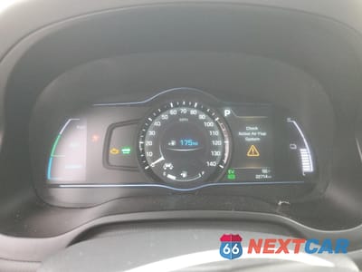 Zdjęcie 9 z 16 samochodu: 2019 HYUNDAI IONIQ LIMITED VIN:KMHC05LC8KU136187 - miniatura