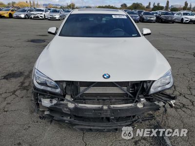 Piąte zdjęcie samochodu w środku: 2013 BMW ALPINA B7 VIN:WBAYE8C59DDS15964 - miniatura