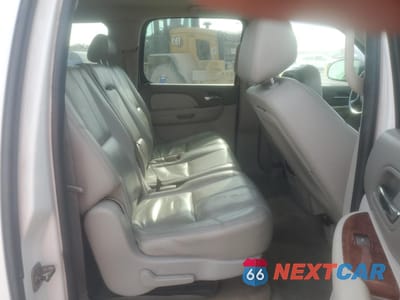 Zdjęcie 11 z 13 samochodu: 2009 CHEVROLET SUBURBAN K1500 LT VIN:1GNFK26329R216255 - miniatura