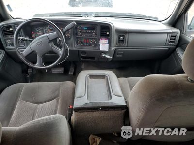 Zdjęcie 8 z 14 samochodu: 2007 CHEVROLET SILVERADO K2500 HEAVY DUTY VIN:1GCHK29D77E137951 - miniatura