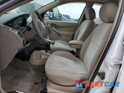 Zdjęcie 7 z 13 samochodu: 2004 FORD FOCUS ZTS VIN:1FAFP38Z04W136485 - miniatura