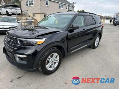 2024 FORD EXPLORER XLT 1FMSK7DH0RGA02505 - główne zdjęcie licytacji z USA - miniatura