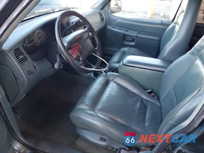Zdjęcie 7 z 13 samochodu: 1997 FORD EXPLORER VIN:1FMDU35P5VUA67640 - miniatura