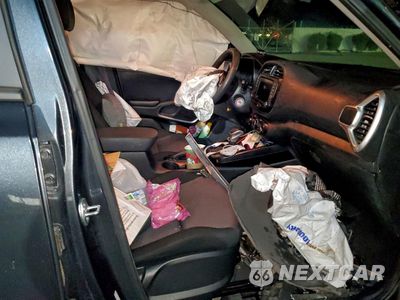 Zdjęcie 13 z 15 samochodu: 2023 KIA SOUL LX VIN:KNDJ23AU4P7193112 - miniatura