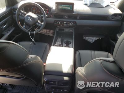 Zdjęcie 8 z 16 samochodu: 2025 HONDA PILOT TRAILSPORT VIN:5FNYG1H61SB158106 - miniatura