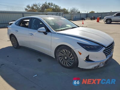 Czwarte zdjęcie samochodu z boku: 2021 HYUNDAI SONATA HYBRID VIN:KMHL54JJXMA024203 - miniatura