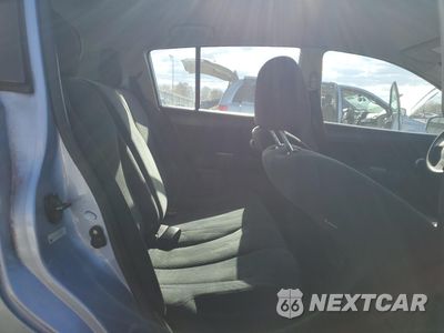 Zdjęcie 10 z 14 samochodu: 2012 NISSAN VERSA S VIN:3N1BC1CP1CK203171 - miniatura