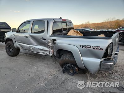 Drugie zdjęcie samochodu z przodu: 2015 TOYOTA TACOMA V6 VIN:5TFLU4EN6FX128417 - miniatura